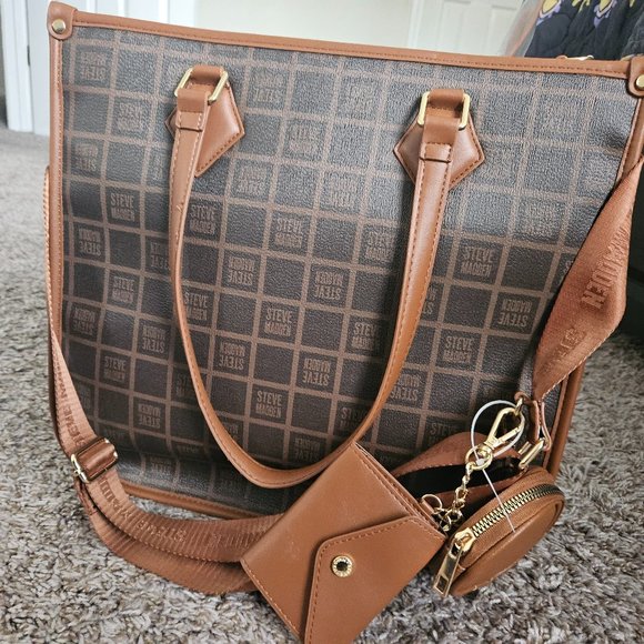Handbags - Picture 1 of 4
